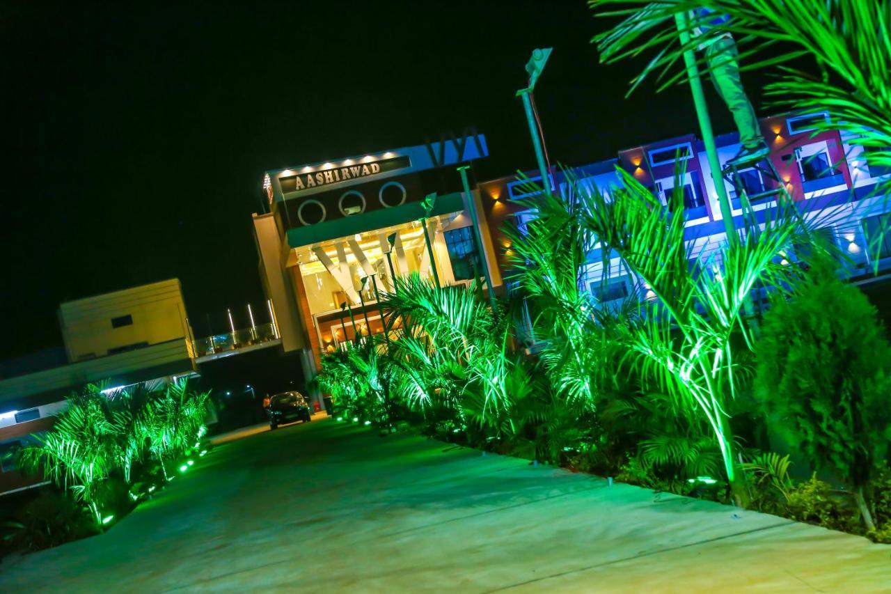 Aashirwad Hotels & Resort Shamgarh Luaran gambar