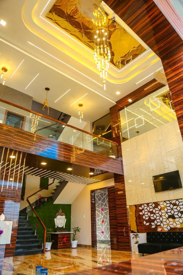 Aashirwad Hotels & Resort Shamgarh Luaran gambar