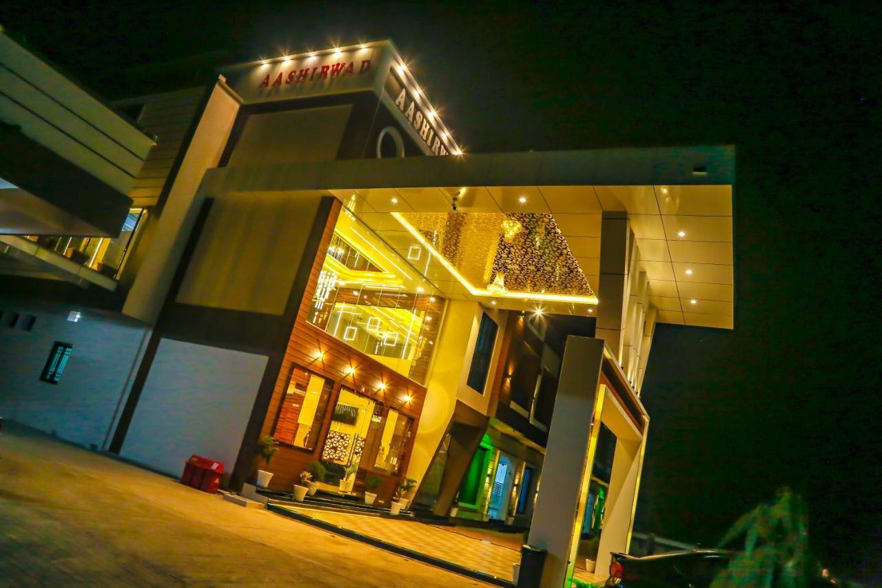 Aashirwad Hotels & Resort Shamgarh Luaran gambar